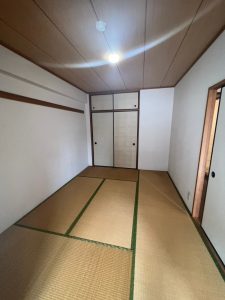 Before①