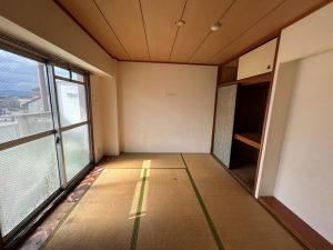 Before①