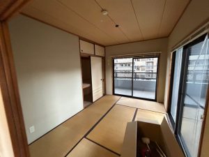 Before①