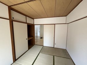 Before①