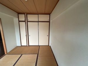 Before①
